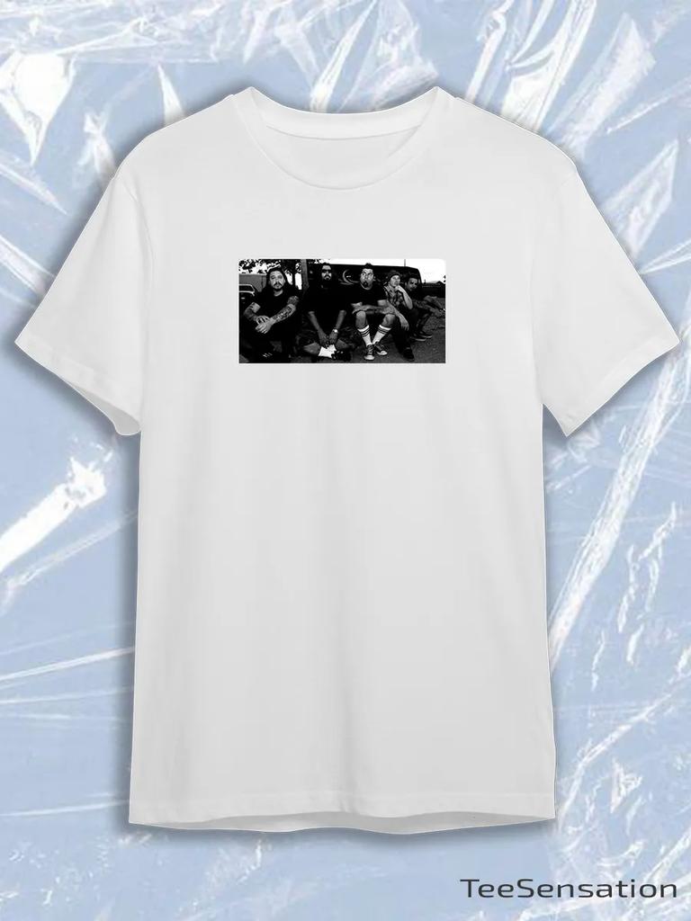 TeeSensation White Crew Neck Short Sleeve T-Shirt with Deftones Band Members B&W Group Photo Print