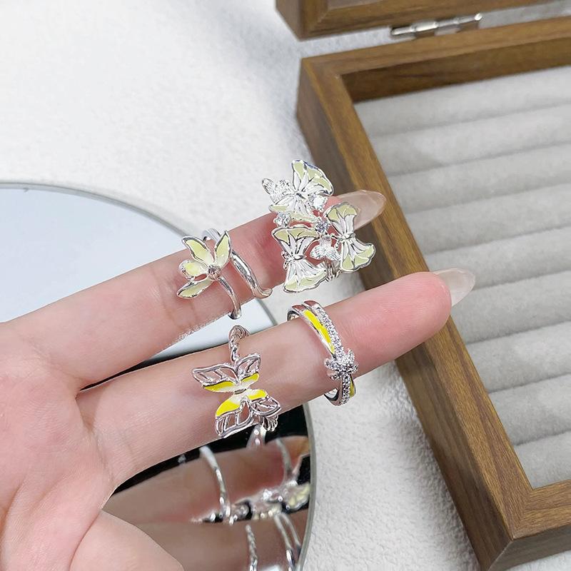 Small Fresh And Cool Enamel Dripping Oil Flower Butterfly Diamond Ring Niche Design Unique High-End Ring Woman