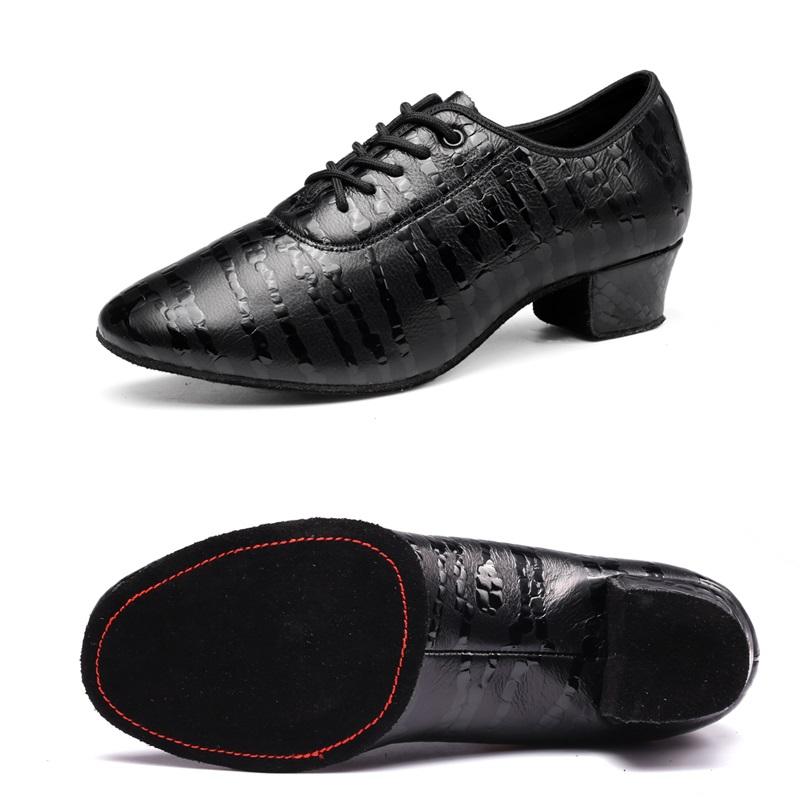 Women Water Grass Grain Leather Latin Dance Shoes Square Lace Round Toe Soft Soled Dance Shoes Breathable Social Dance Modern