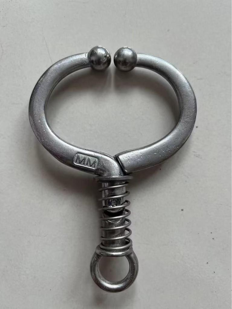 Stainless Steel Bull Nose Pliers for Cattle, Large Size, Punch-Free Spring Type Traction Tool