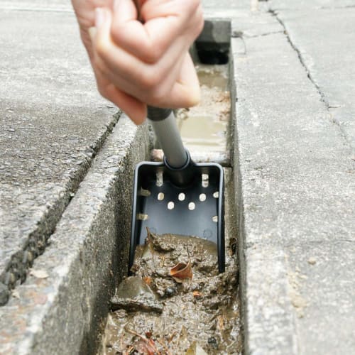 Azuma Industries TK Mud Shovel for Removing Mud from Gutters, Grooves, and Dams (community Manholes). Features Drainage Holes for Easy Cleaning. Width