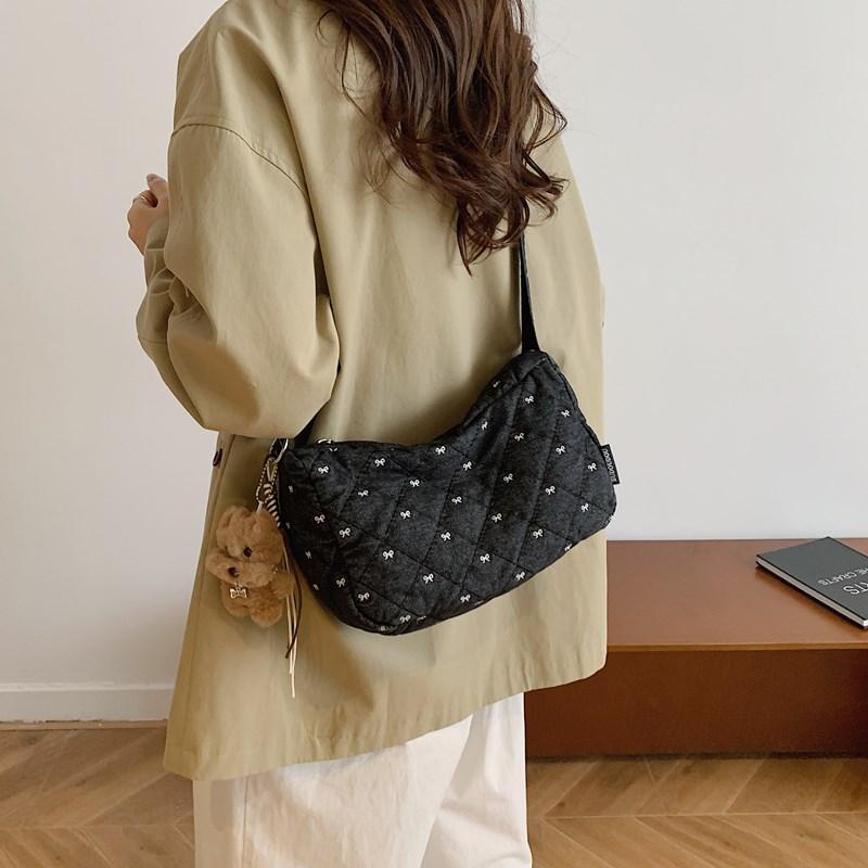 Rhomboid Shoulder Bag Women's Crossbody Bag Large Capacity Dumpling Bag