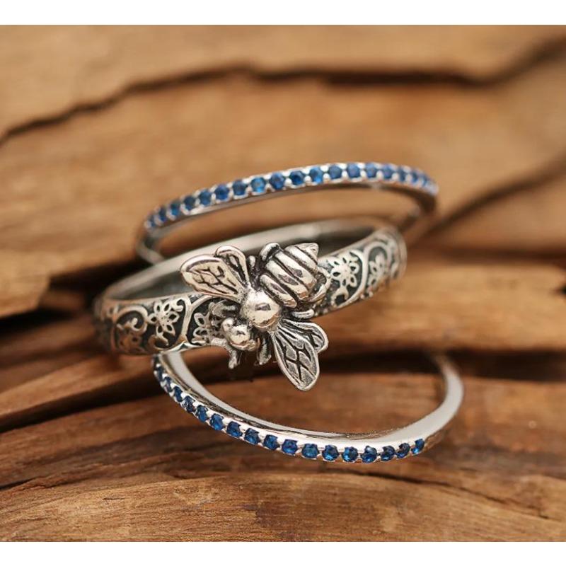 

Jewelry Creative Vintage Insect Bee Shape Royal Blue Diamond Set Ring no. 11