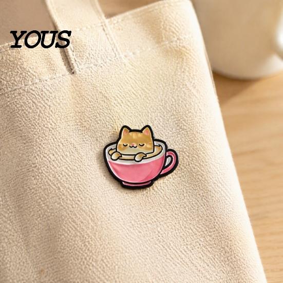Backpack Decoration Pin Cartoon Coffee Cup Cat Brooch, Kitten Enamle Lapel Pin, Animal Theme Alloy Badge, Clothing Accessories for Lovers Jackets