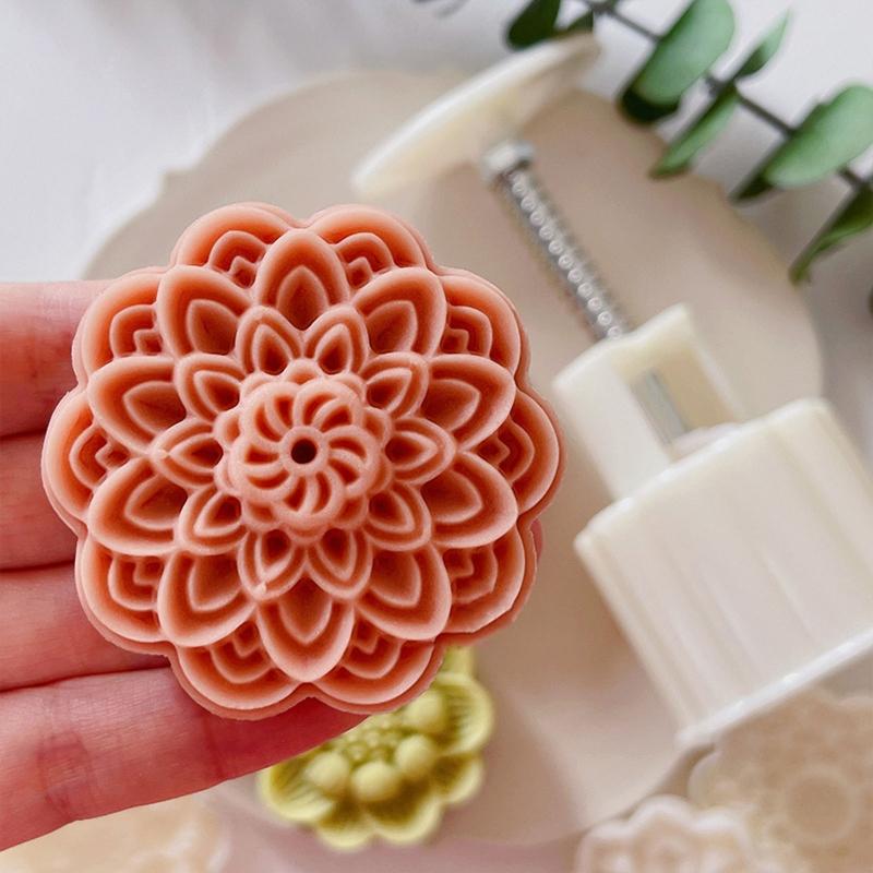 Cute FlowerS Shape DIY Pastry Moulds Mooncake Mold Mooncake Mould Hand Pressure Tool Plastic Material Baking Accessories
