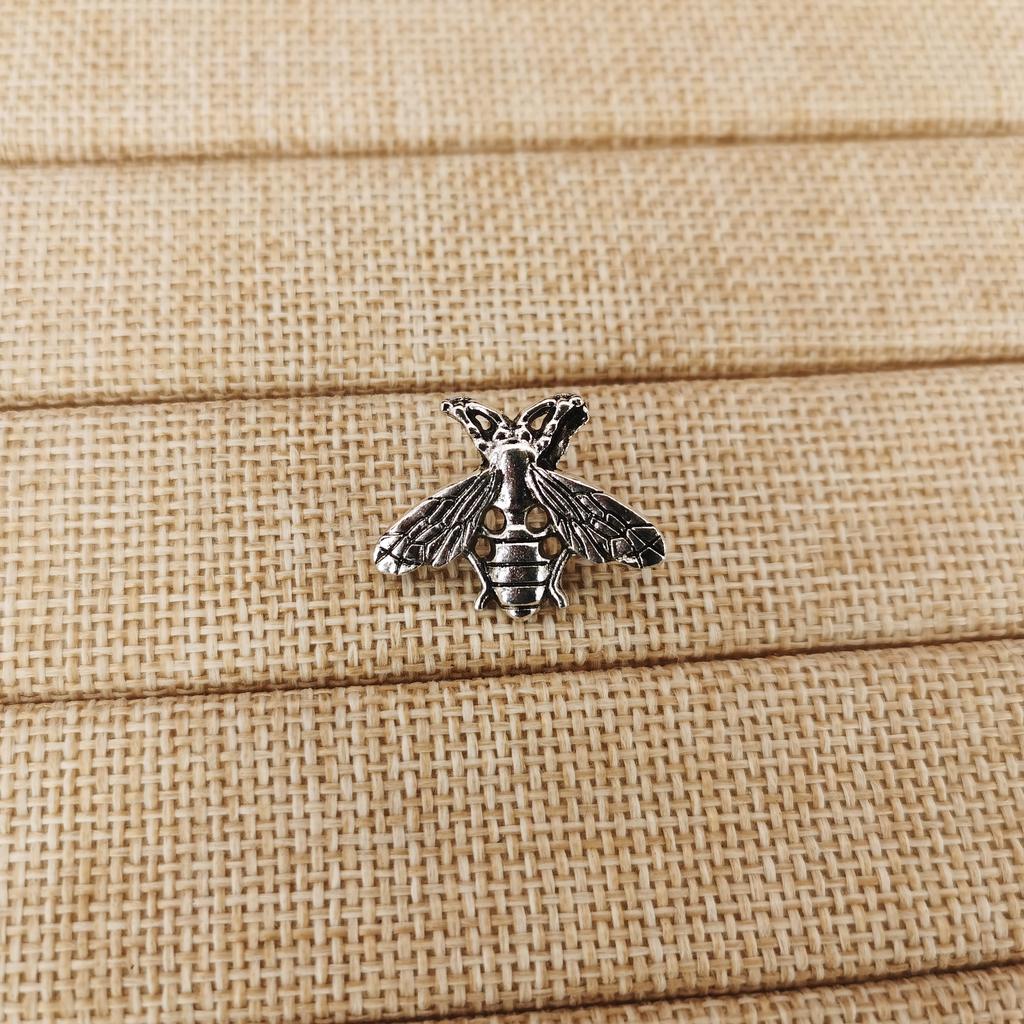 Vintage Bronze Alloy Brooch for Men Flower Bird Bee Insect Animal Brooch Shirt Collar Pin Brooches Jewelry Clothing Decoration