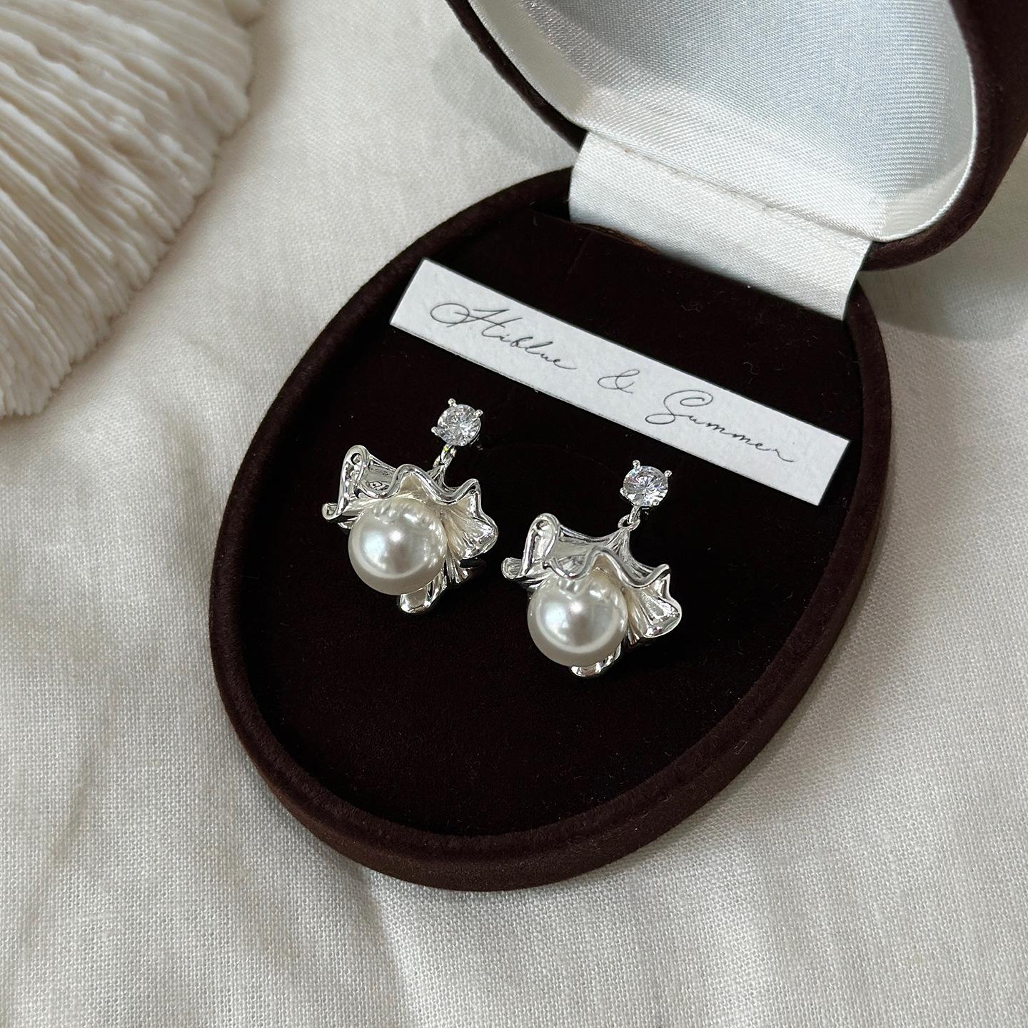 

Exclusive Fan-shaped Ginkgo Leaf Tassel Earrings for Women in Summer, Exuding A Luxurious and Sophisticated Vibe. срібний