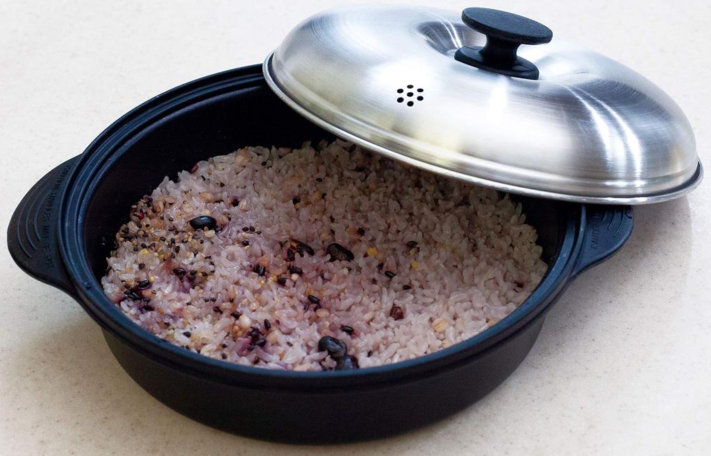 Orient Microwave Cookware Range Cook Length X Width 23 X 11 Height 11cm Weight 720g 27.5