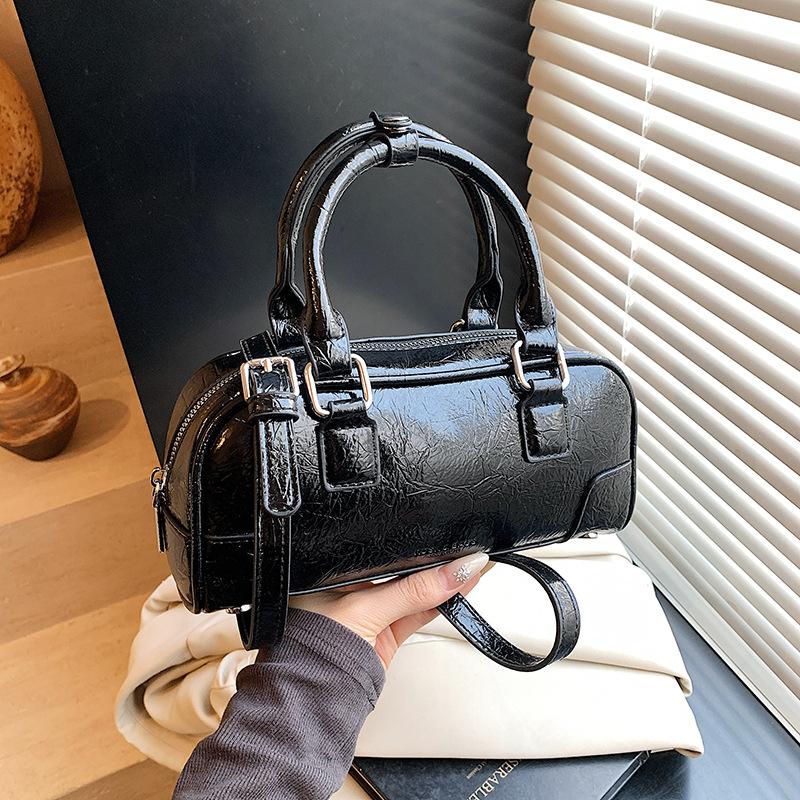 This Year's Popular Small Bag Women's 2025 New Summer Leisure Niche Design Messenger Bag Portable Pillow Bag