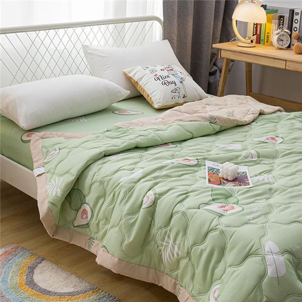 Daisy Print Pustende Cool Quilt Tynt Teppe Mekanisk Vask Klimaanlegg Dyner Myk Komfortabel Tynn Dyne Daisy Print