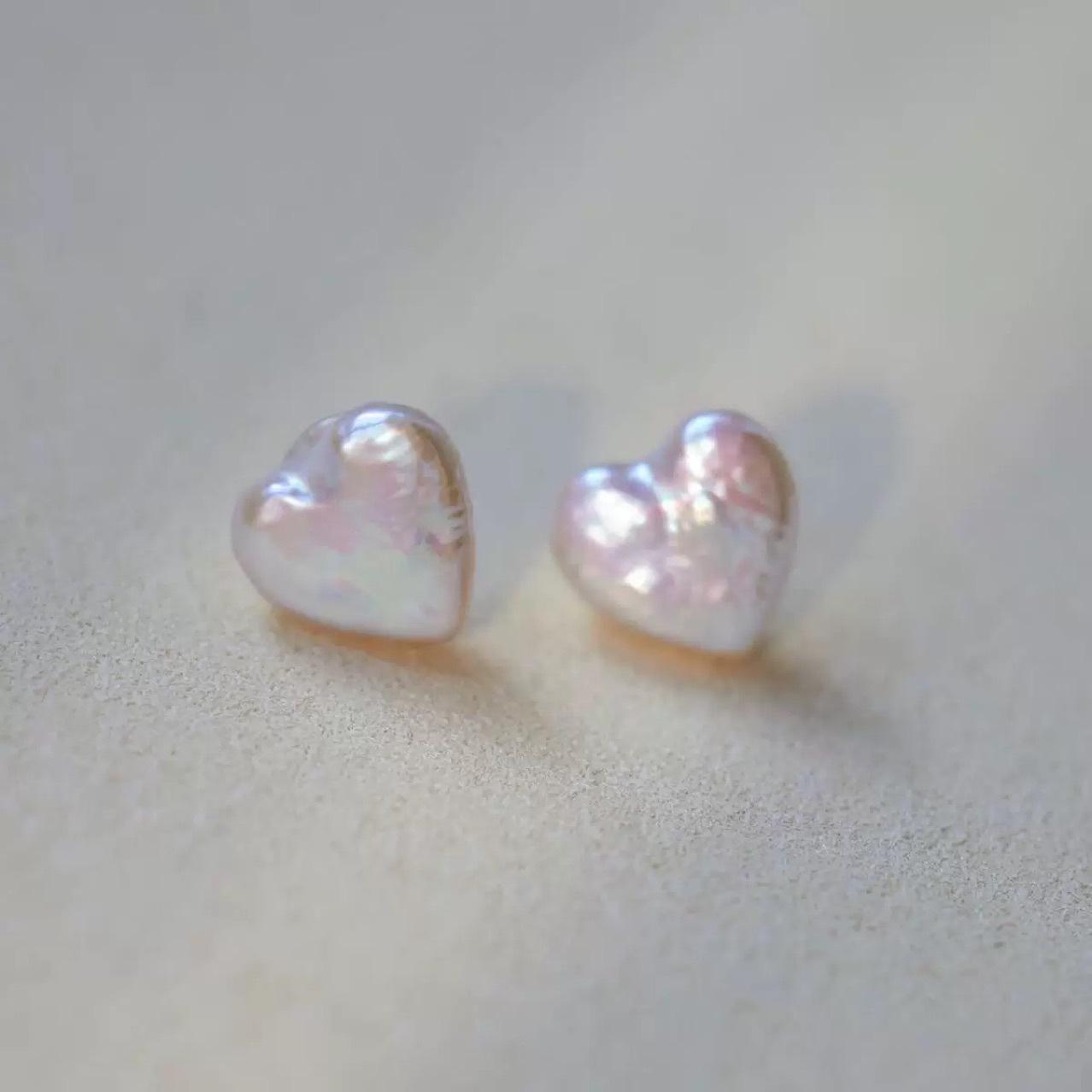 Peach heart plain nail natural freshwater pearl love niche design baroque personality ins stud earrings S925 silver One size
