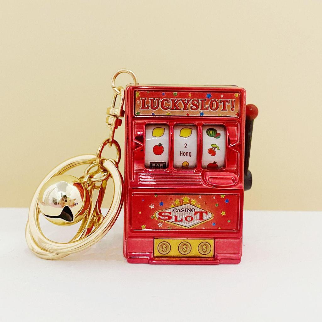 Mini Slot Machine Toy Keychain: Spinning Prize & Fruit Machine Accessories, Charms for Bags & Gifts