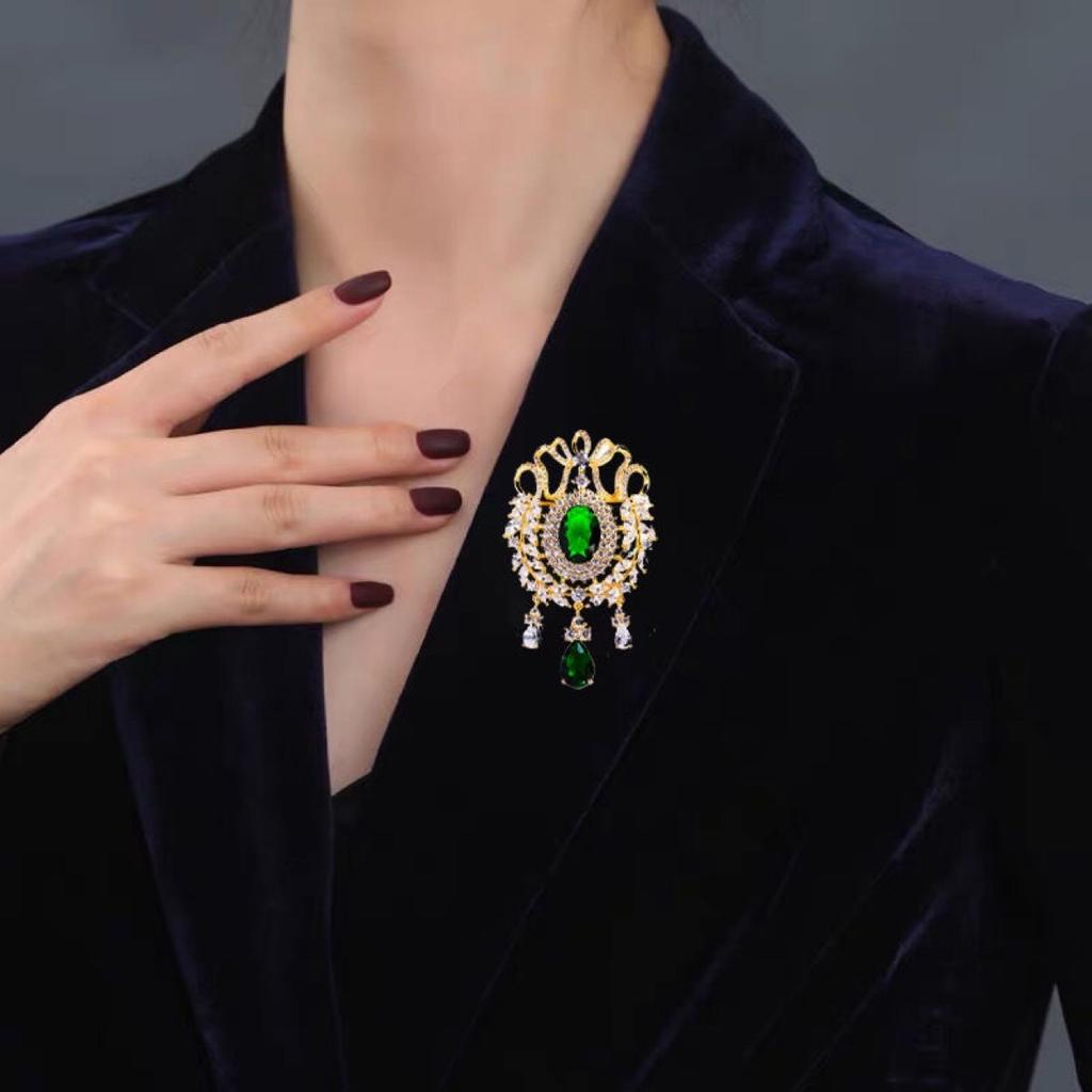 Court Retro Badge Micro-Inlaid Brooch Luxury Water Drop Latte Wheat Ears Emerald Women'S Coat