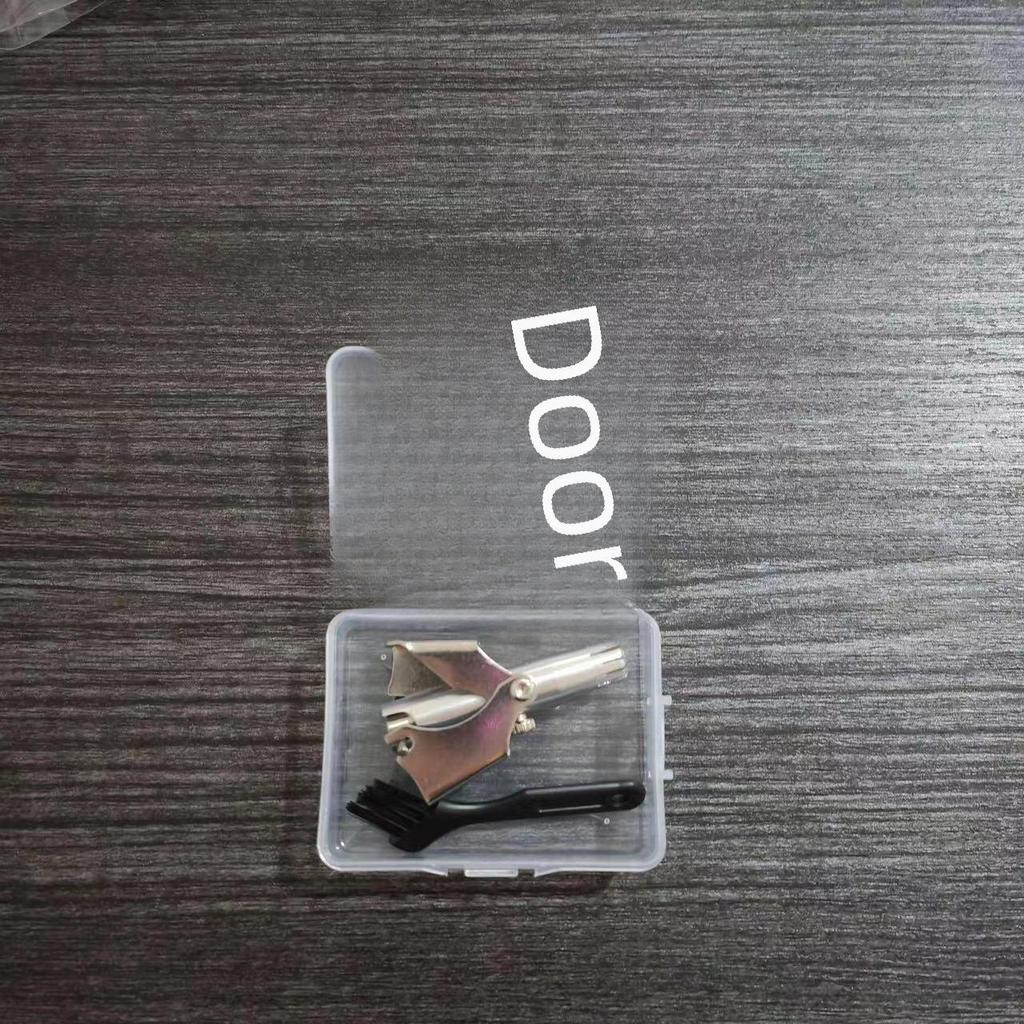 Abnehmbarer & Waschbarer Manueller Nasenhaartrimmer aus Edelstahl für Männer & Frauen