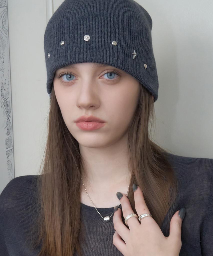 Jenadu Eddie Studded Beanie_Charcoal