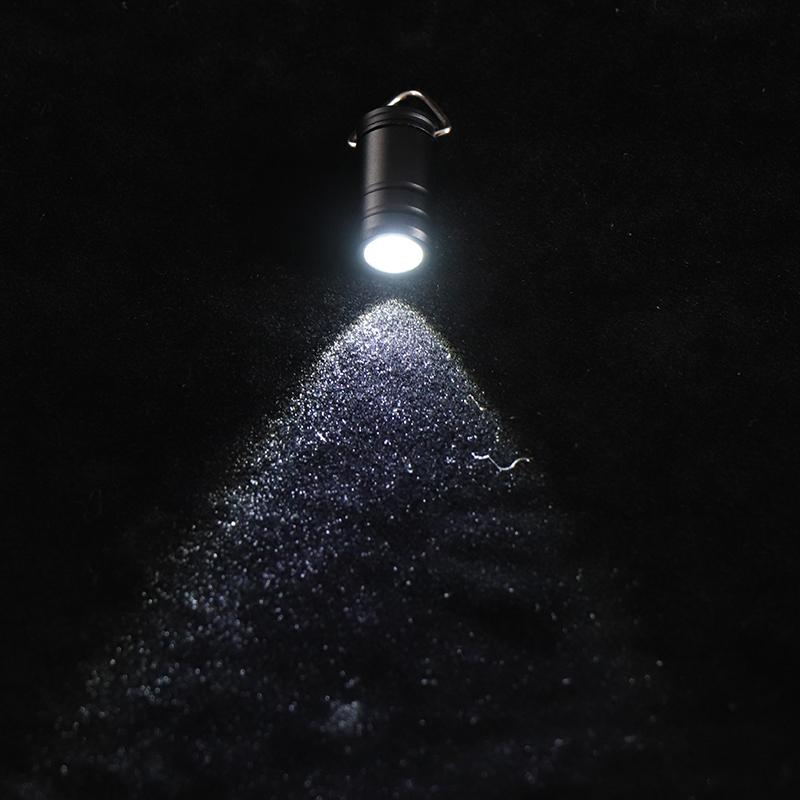 1Pc Mini Pocket Button Battery Led Flashlight Protable Bright Long Lifetime Waterproof Key Ring Gift Torch Outdoor Supplies