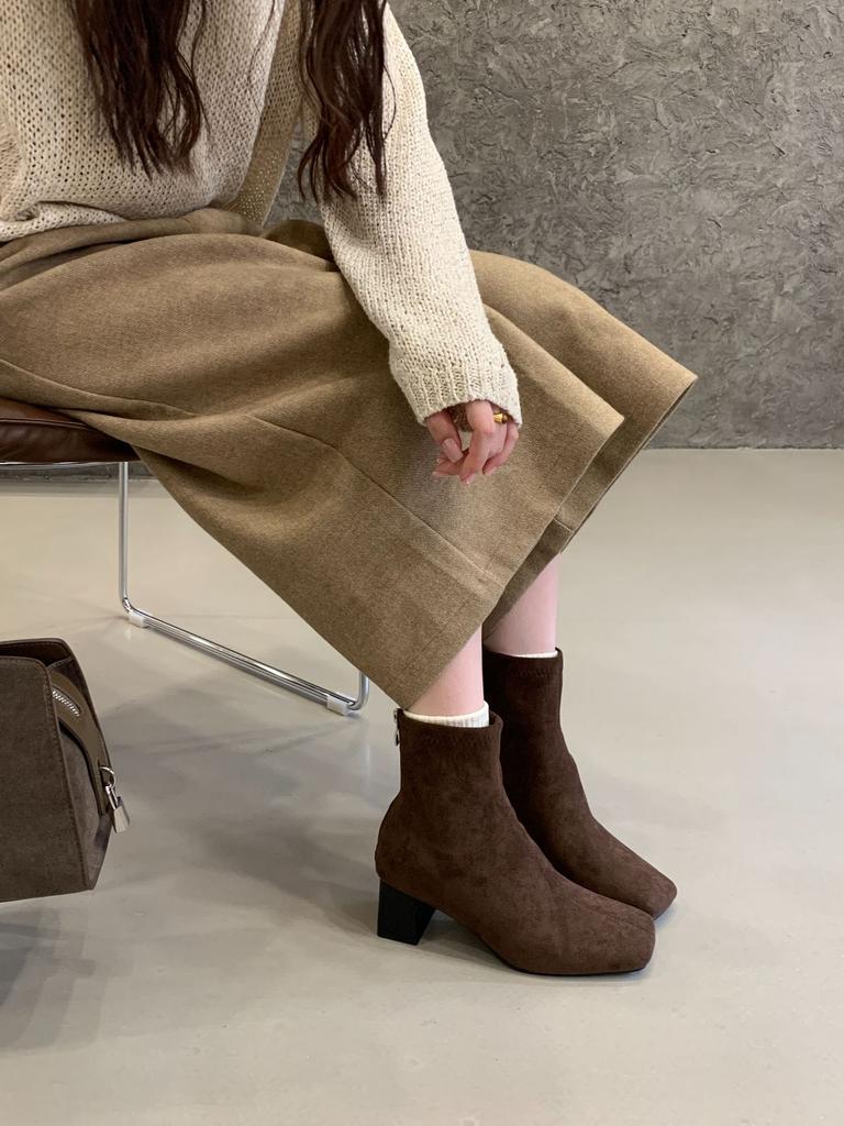 2025 autumn and winter retro suede round head thick heel thin boots women's autumn and winter European and American commuter short boots
