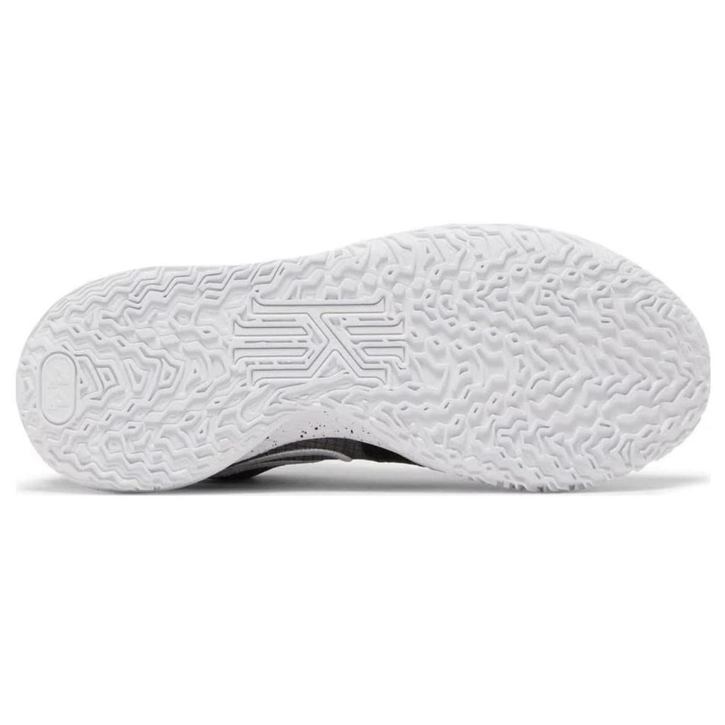 Nike Kyrie Low 4 Cushioning Abrasion Resistant Cushioning, Wear Resistant Low Top Basketball Shoes Men's Black White DM5041-001