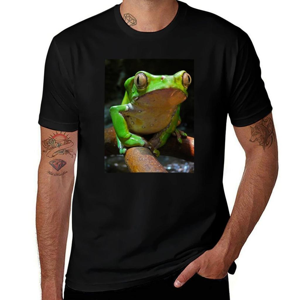 Giant monkey frog T-Shirt Minimal Art Print T-Shirt
