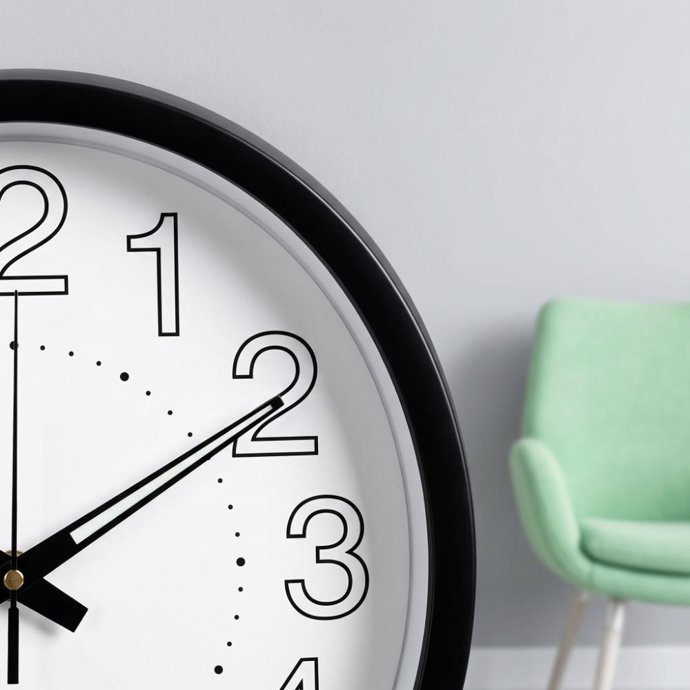 30cm Diameter Silent Quartz Clock Plastic Frame Luminous Wall Clock Wall Mounted Clock Night Use