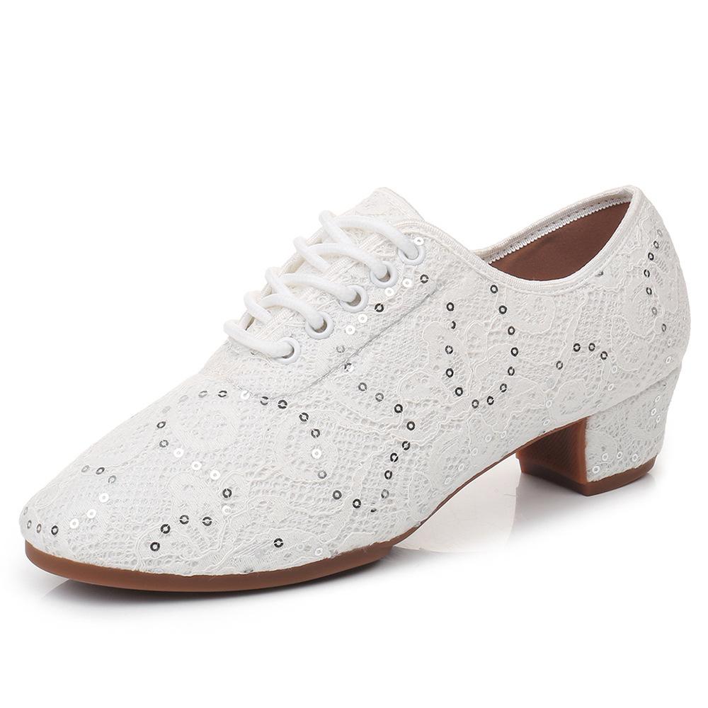 

Дышащие сетчатые туфли для латиноамериканских танцев для улицы для женщин взрослых с мягкой подошвой профессиональные кроссовки для квадратного современного танца женские туфли для джазового танца 33EU/CN34