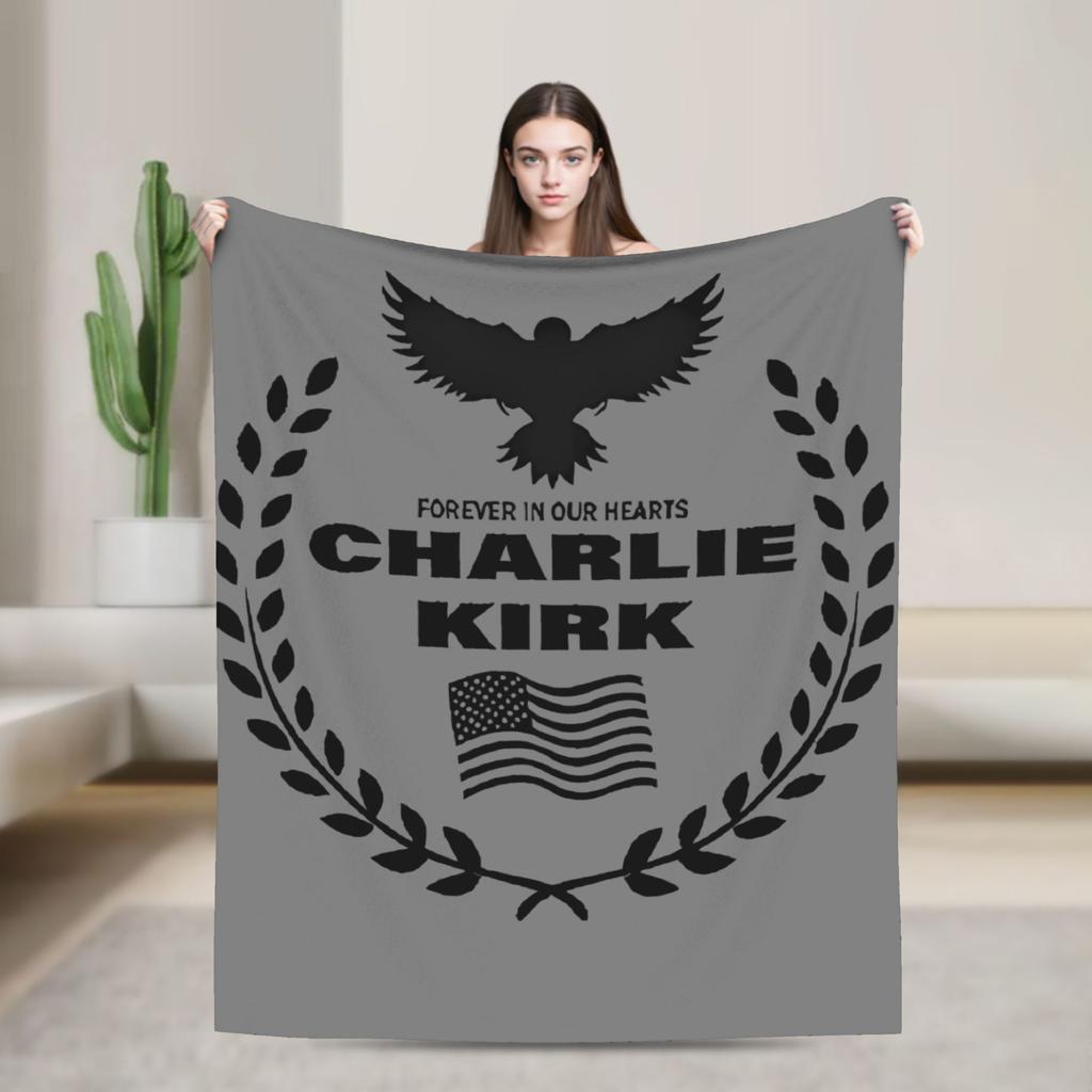 Warme weiche Decken Camping Charlie Kirk Freiheit RIP Überwurfdecke Flanell-Bettüberwurf für draußen Grafische Sofa-Bettdecke