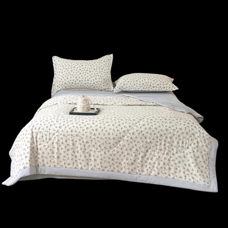 Weike Jinxiu Fanhua Soft Polyester Summer Quilt