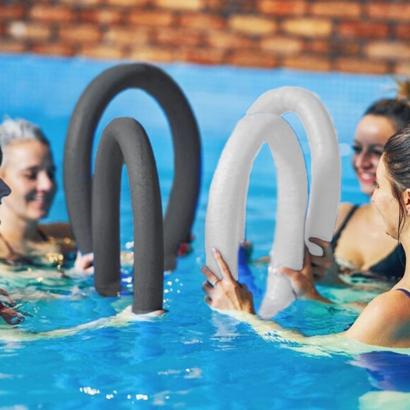 Langer flexibler Schaumstoff Schwimmstab Haltbarkeit Strand Schwimmende Poolnudeln für Kinder Familienpoolaktivität