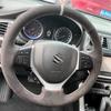 Accesorii pentru interiorul mașinii – Mânere şi huse pentru volan