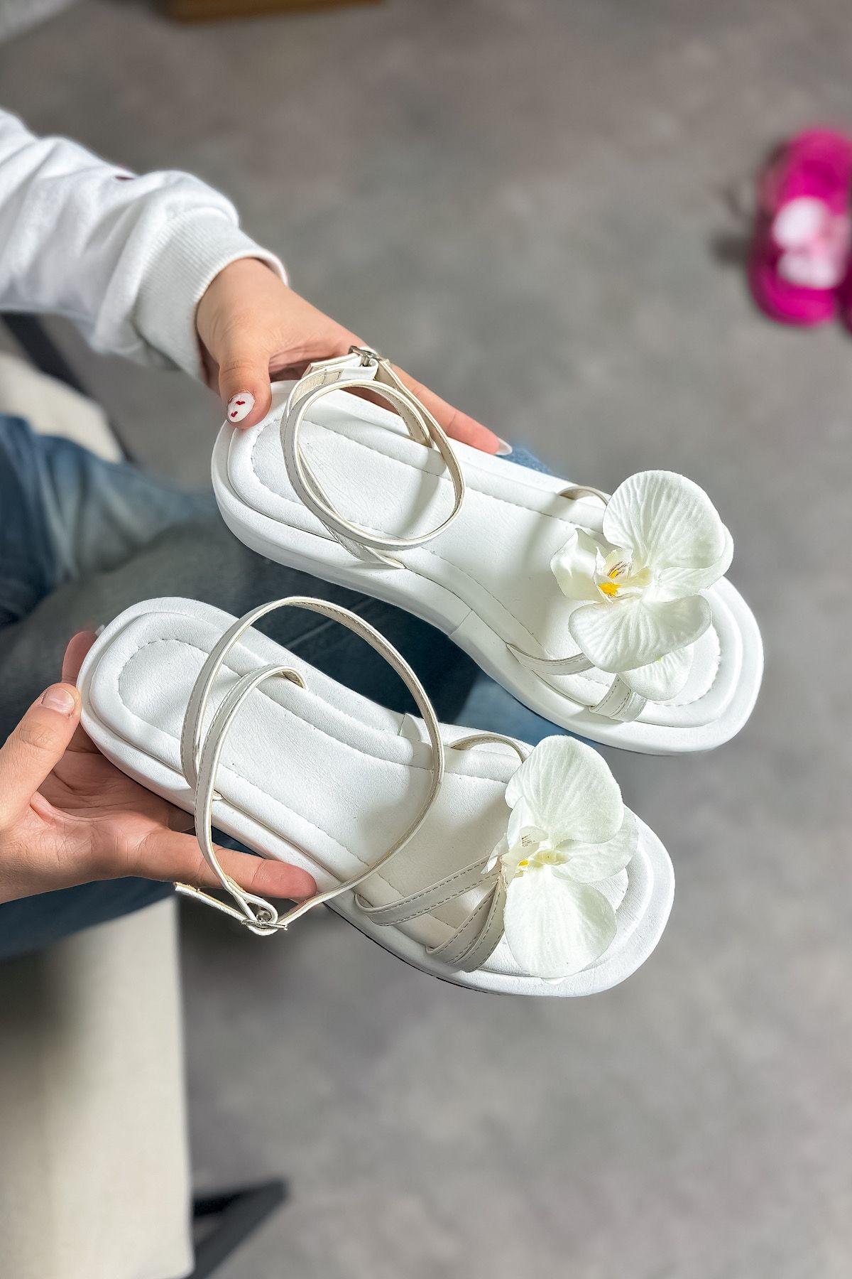 

Women s Sandals with Flower Detail 36, 37, 38, 39, 40 білий