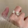 Open-ring Women's Premium Luxury Style Finger Ring with A Small and Unique Design, Featuring A Fashionable and Individualistic Look.