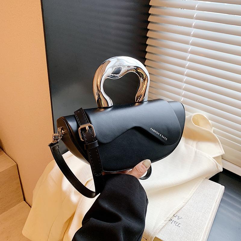 

Premium texture niche saddle bag women s new fashion versatile messenger bag handbag чёрный