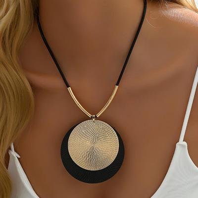 1pc Stitching Geometrische Runde Anhänger Halskette Retro Stil Statement Schmuck für den Urlaub tragen