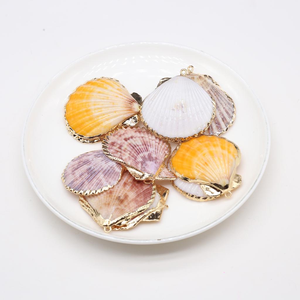 5Pcs, Natural Shell Conch Pendant, Marine Style Handcrafted Golden Edged Charms, for DIY Necklace Accessories, Jewelry Making Crafts, Aquatic Decor