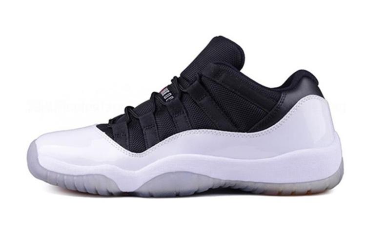 

Jordan 11 Retro Low Tuxedo GS 528896-110 39