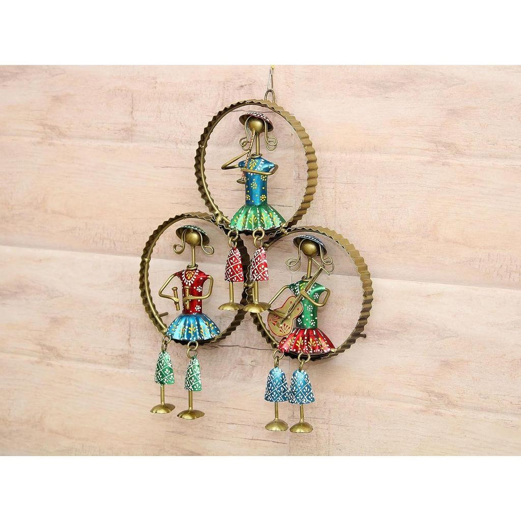 Eisen Stammesmusiker Puppe auf drei runden Rahmen sitzend zur Wanddekoration Dekorative Geschenkidee, Mehrfarbig (13 Länge * 16 Zoll Höhe) - Satz von 1