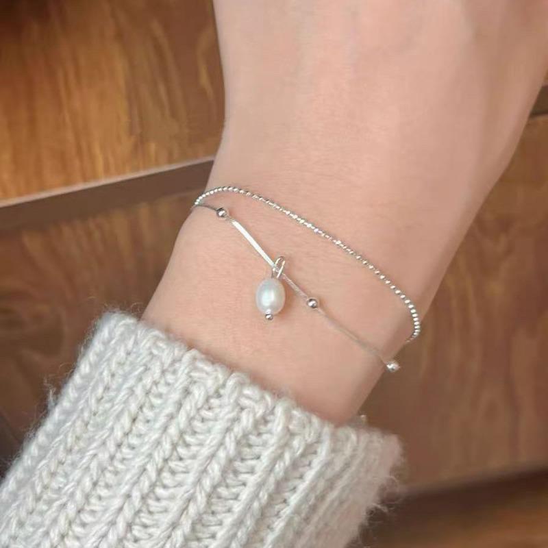 Bracelet Perle Irregulière Forme Spéciale Française Bracelet Femmes Niche Luxe Léger Exquis Doré Demi-Bracelet Bracelet Accessoires