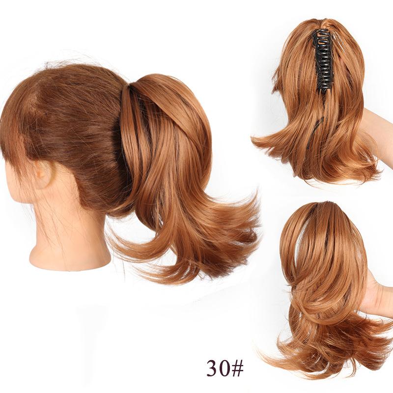 

Парик с конским хвостом с большим зажимом, слегка завитый, пушистый и струящийся синтетический парик, удобный и естественный для ежедневных встреч.