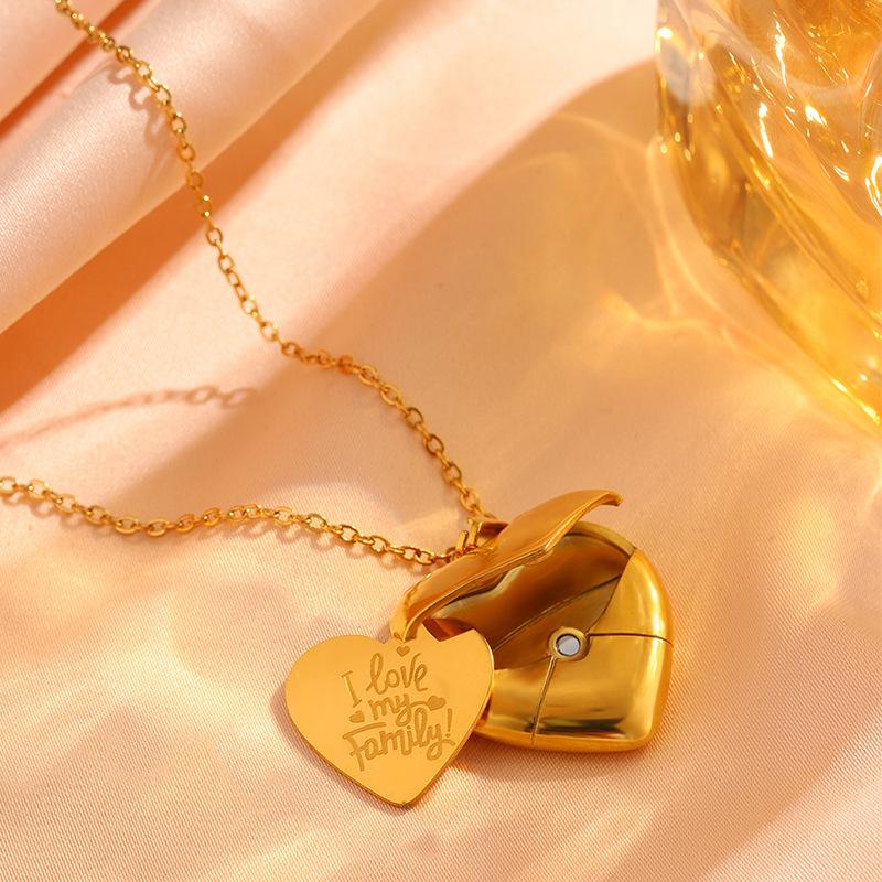 Explosive Necklace Light Luxury K Love Photo Frame Pendant Can Be Engraved Titanium Steel High-end Couple Necklace Jewelry