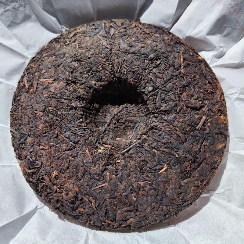 Yunnan Menghai Guyi YU BANG Klasická chuť Pu'er Zralý kulatý čaj Pu Erh 357g