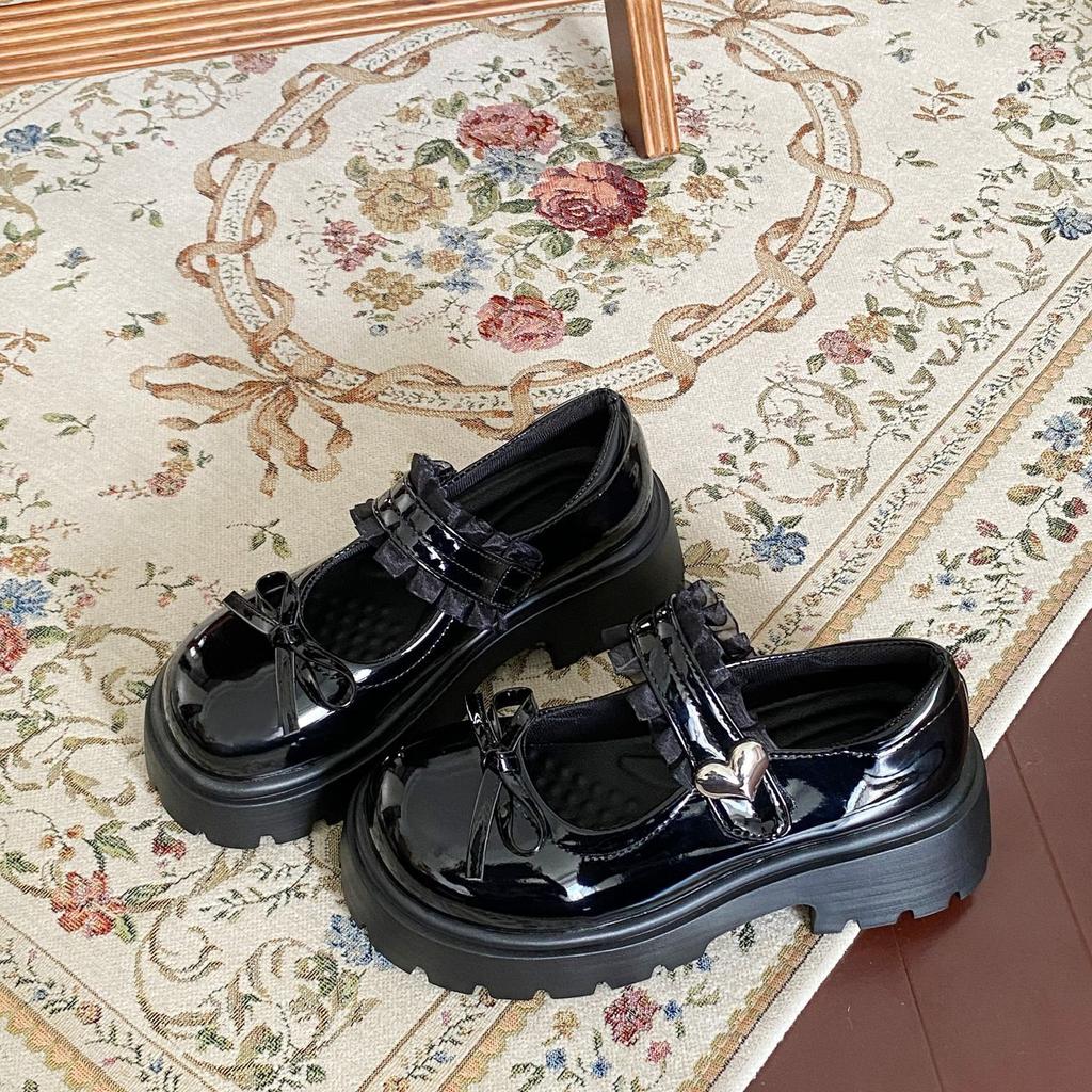 Mary Janes mit runder Spitze, Schleife und dickem Absatz, Damenschuhe 2025 neu Herbst, Französische Plateau-Schuhe, JK kleine Lederschuhe mit Rock
