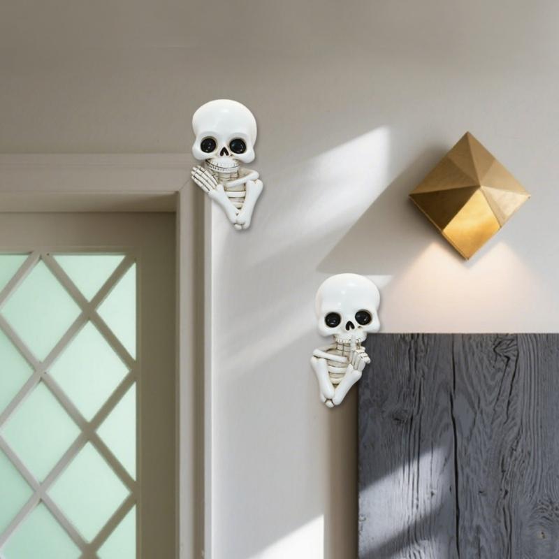 Resin Skull Wall Sticker Realistic Skull Figure Door Ornament For Door Frame Mantels Entryways Halloween Decoration