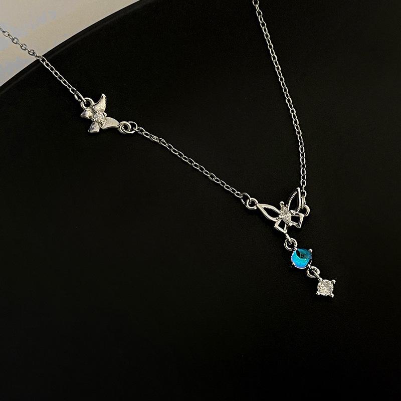 Aurora Moonlight Stone Butterfly Necklace Simple Jewelry Women'S Blue Flash Diamond Sweet Temperament Girl Heart Flow Su Collarbone Chain