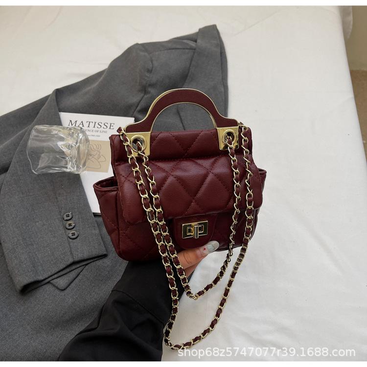 Popular 2025 New Versatile Bag Women's Rhombus Chain Bag Xiaoxiangfeng Crossbody Bag Underarm Bag Mobile Phone Bag