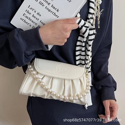 Niche Design Pleated Cloud Bag Women's 2025 New Texture Fresh Messenger Bag Simple Shoulder Armpit Bag