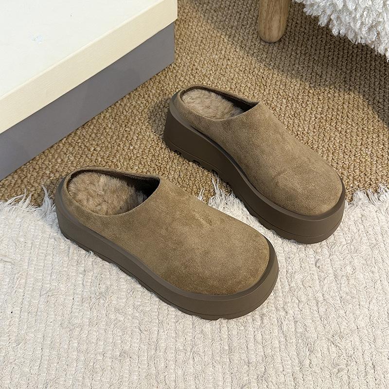 

Thick-soled fluffy shoes for women s new autumn and winter wear in 2025. Lazy people pedal a bag head and half slippers. Fleece cotton slippers 40 хакі