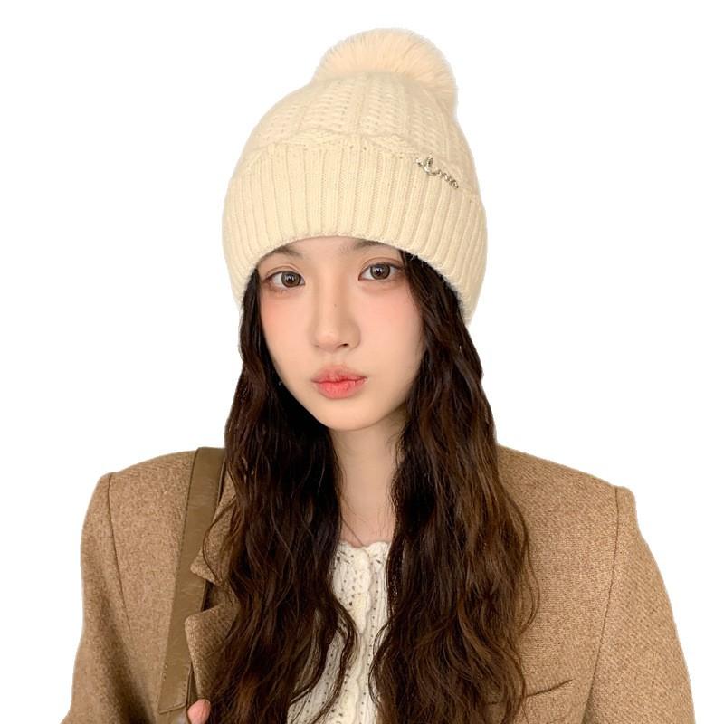 Autumn and Winter Fashion Versatile Cold Proof Warm Hat Korean Style Face Showing Small Knitted Hat Casual Woolen Hat High End Hat for Women