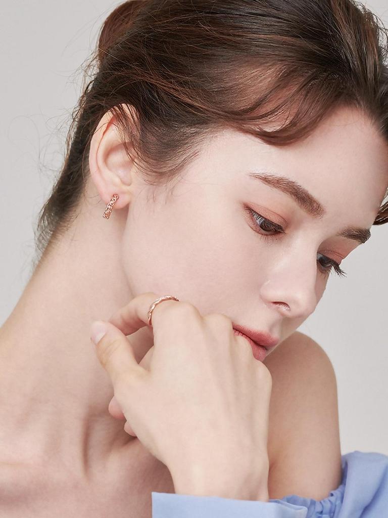 [ELLE Jewelry] 14K Rolling Cubic One-Touch Earrings (Gold Plated) ELGPEE485