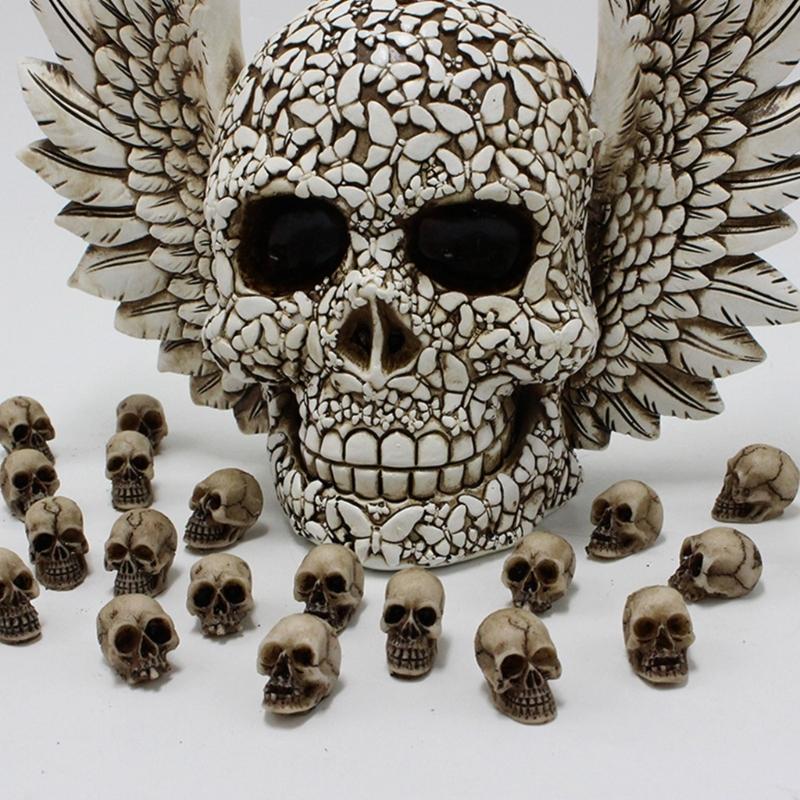 Synthetic Resin Skull Ornaments Halloweens Tabletop Decoration Set with Skeleton Figures