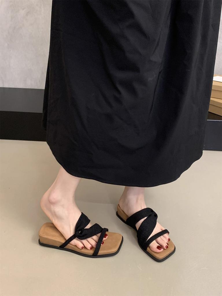 New Designer Woman Flat New Slippers Woven with Comfortable Women's Shoes Casual Bottom Slippers Women's Shoes 2025